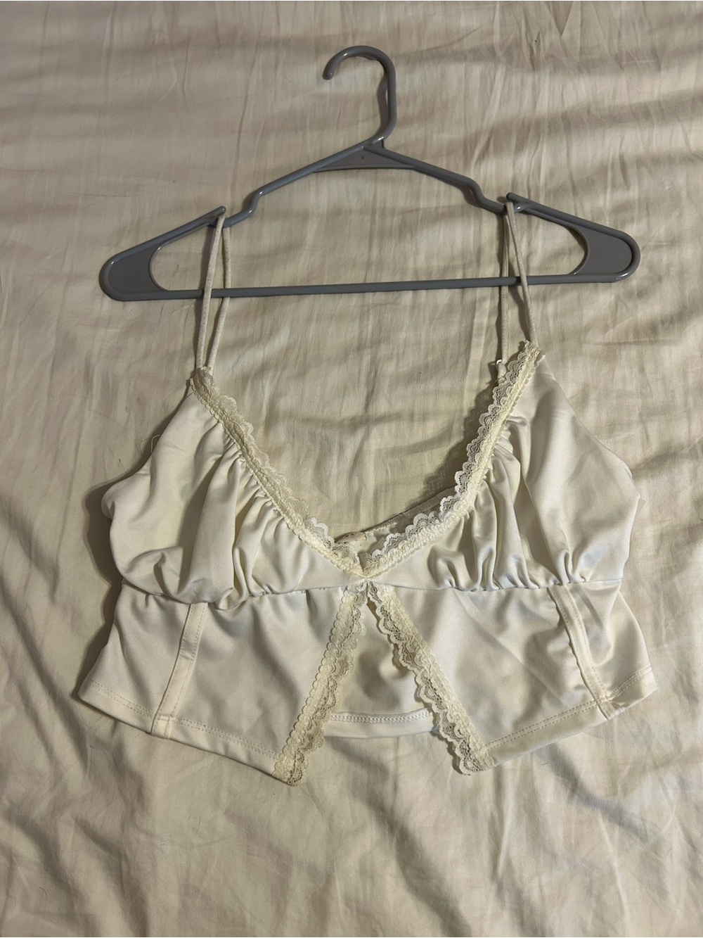white lace tank top
